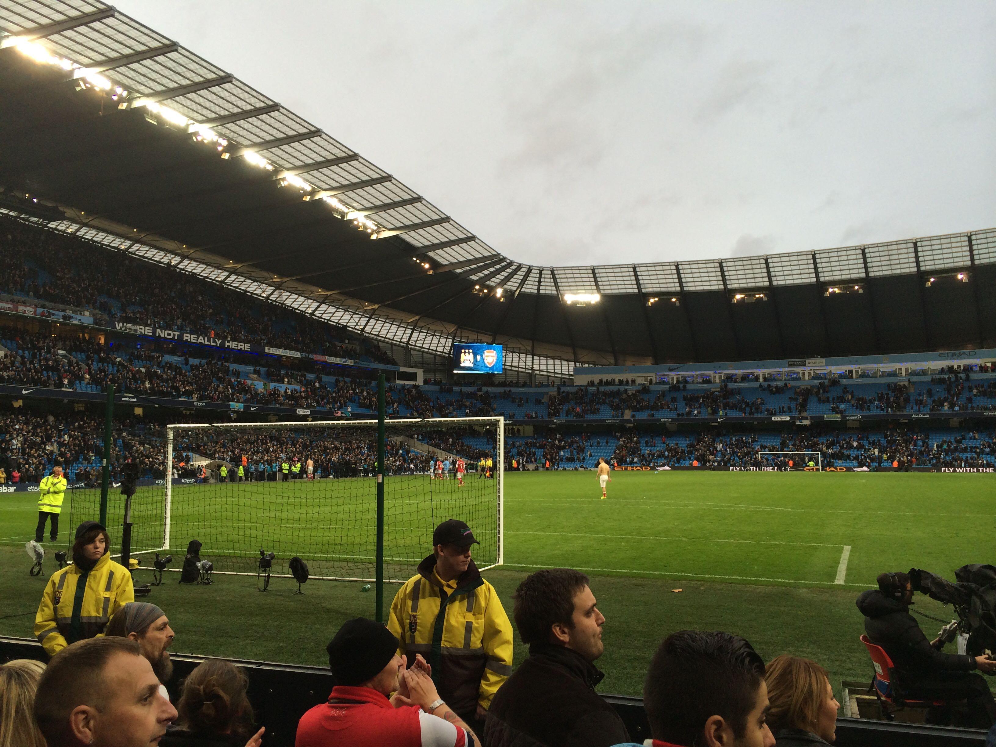 儘管在比賽 儘管在比賽